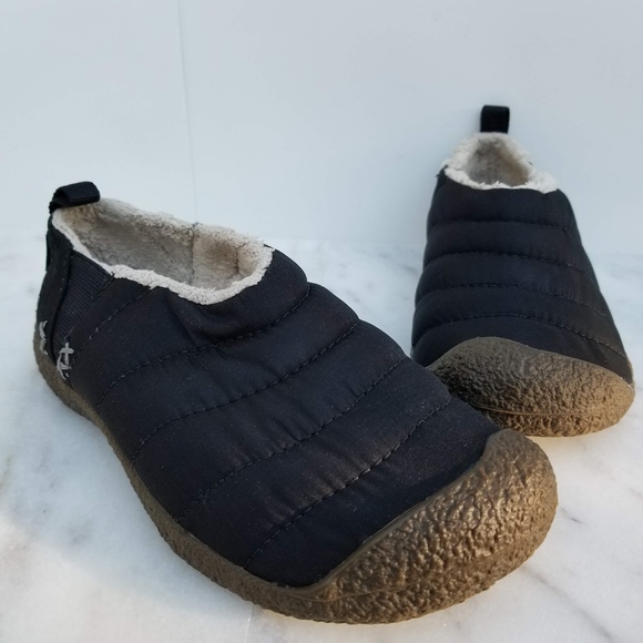 Keen Shoes - KEEN Cush Howser Slippers Black Loafer Quilted